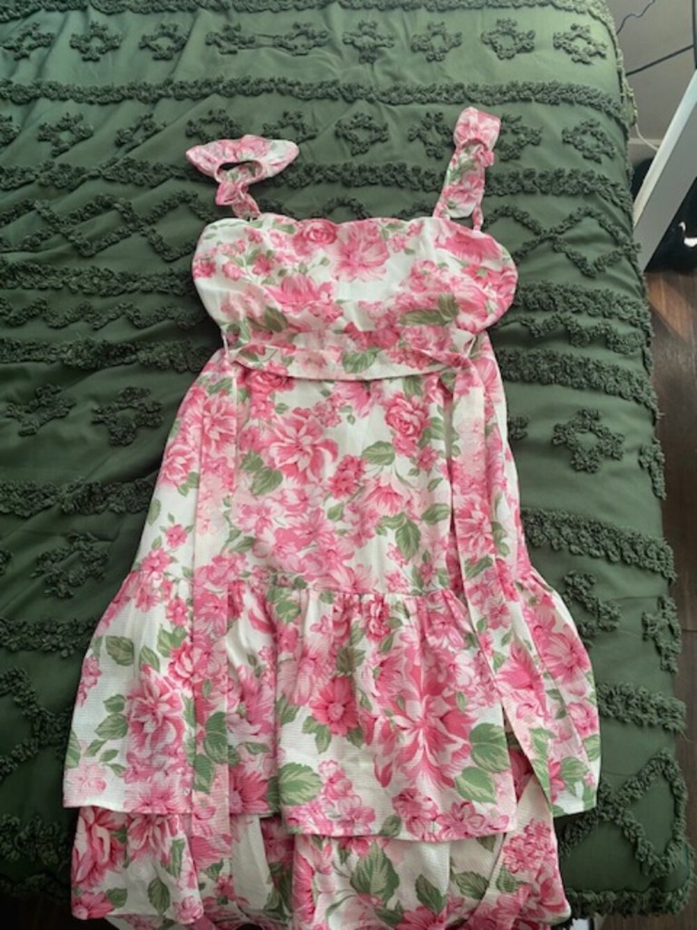 Flower Pattern Dress with ruffles - Size Small, Tie Back. Never worn